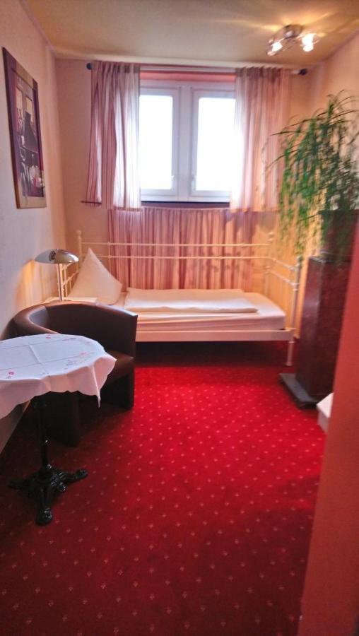 Gasthaus Und Hotel An Der Kost Hattingen Luaran gambar